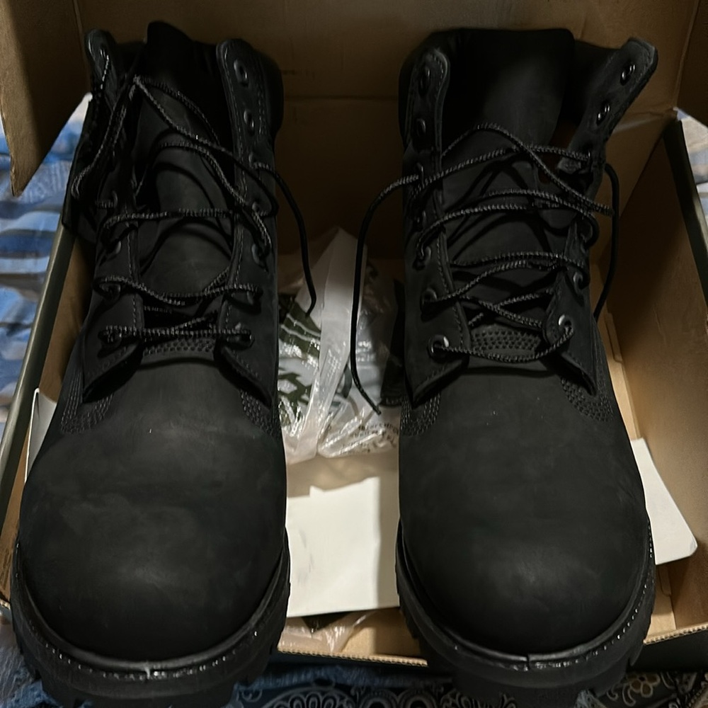 All black men timberland boots